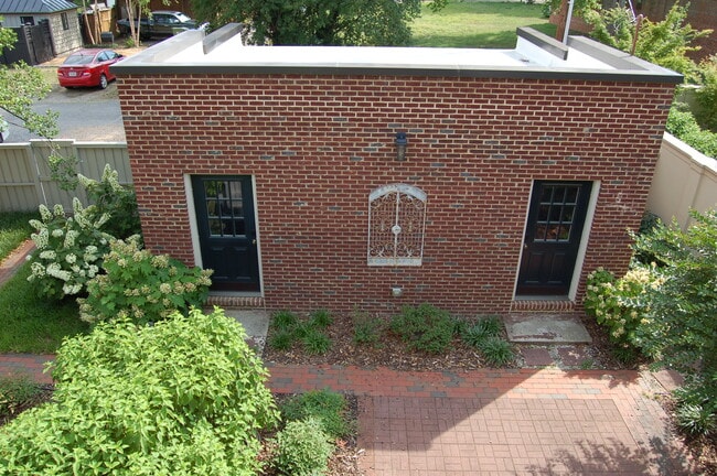 Photo - 3309 Monument Ave Unit 2