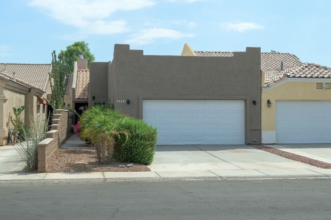 Building Photo - Beautiful Home on Green Belt in Palo Verde Meadows