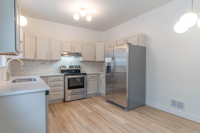 Photo - 3 Bedroom Single Family Unidad 119 River St