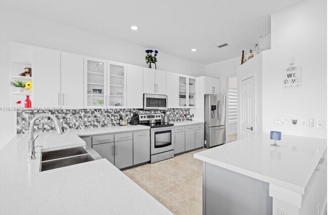 Southwest 28th Street, Miramar, FL 33027 - 4 BR 3 BA single-family home