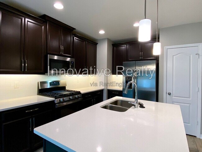 Photo - 302 Cedar Bark Ln