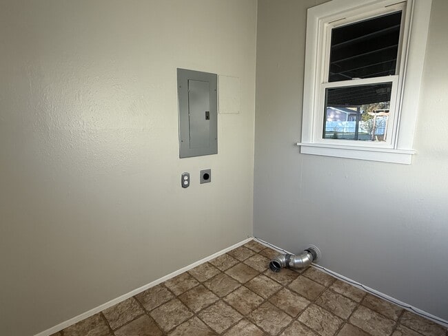 Photo - 1830 Avenue C