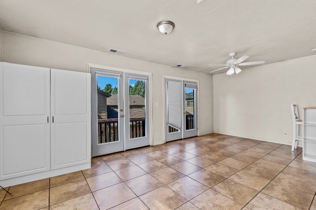 Photo - 1378 E Hatcher Dr Unit STUDIO