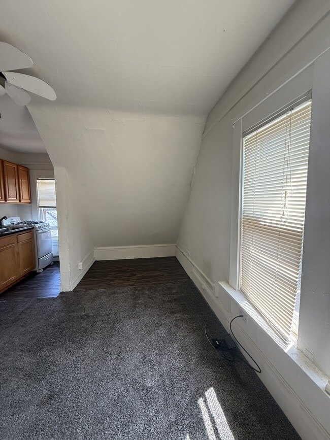 Photo - 632 Howard Place