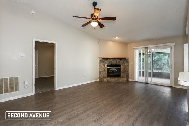 Photo - 6604 Arancio Dr W