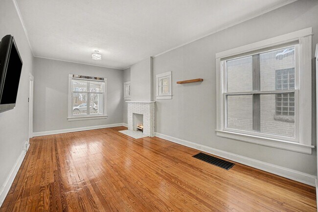 Photo - 2 Bed 2 Bath Home for Rent In Wash Park area!