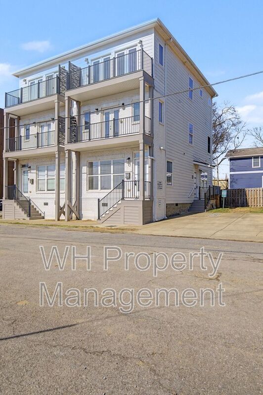 Photo - 123 Berry St