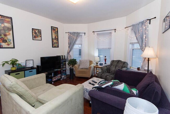 Photo - 36 Brackett St Unit 2