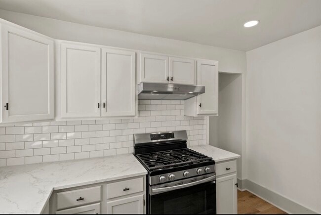 Photo - 211 Tacoma Ave Unidad Upper