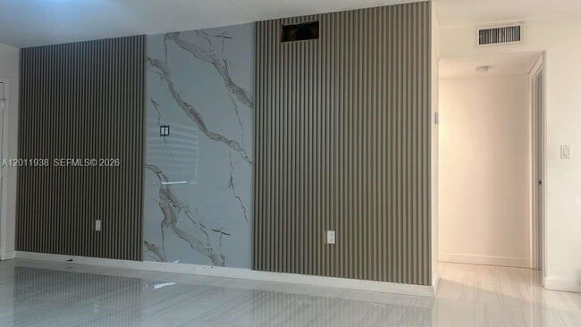 Building Photo - 10350 SW 220th St Unit 233