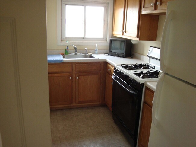 Photo - 449 S Evaline St