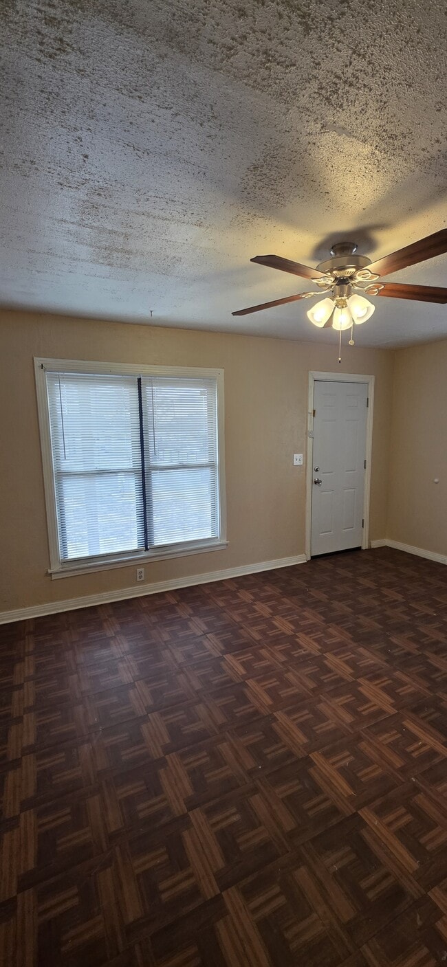 Photo - 1907 S Seminole St