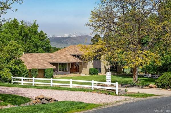 Building Photo - 2117 Stonehenge Cir