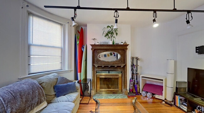 Building Photo - 22 Saint Cyprians Pl Unit 2 Rental
