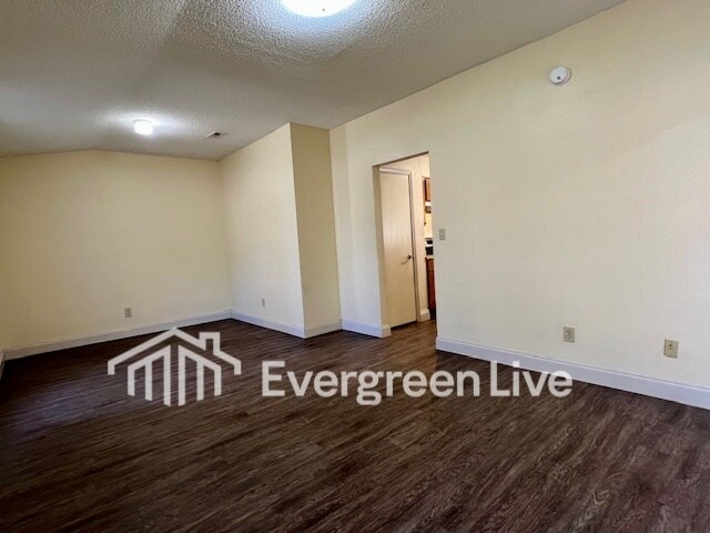 Photo - 111 Ayana Ct