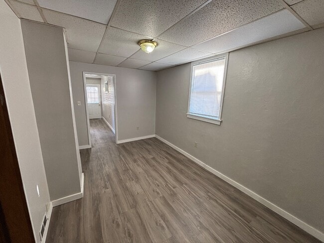 Photo - 211 N 5th Ave