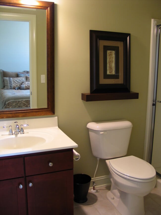 Photo - 527 Tranquil Sound Dr Unit Room with Bath