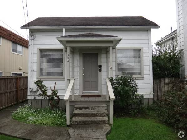 Building Photo - 1554 H St Rental