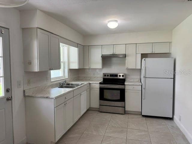Photo - 27127 Fernery Ave