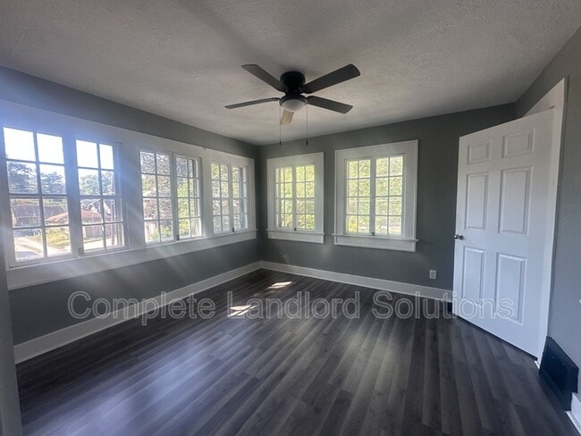 Photo - 2266-2262 Warren St