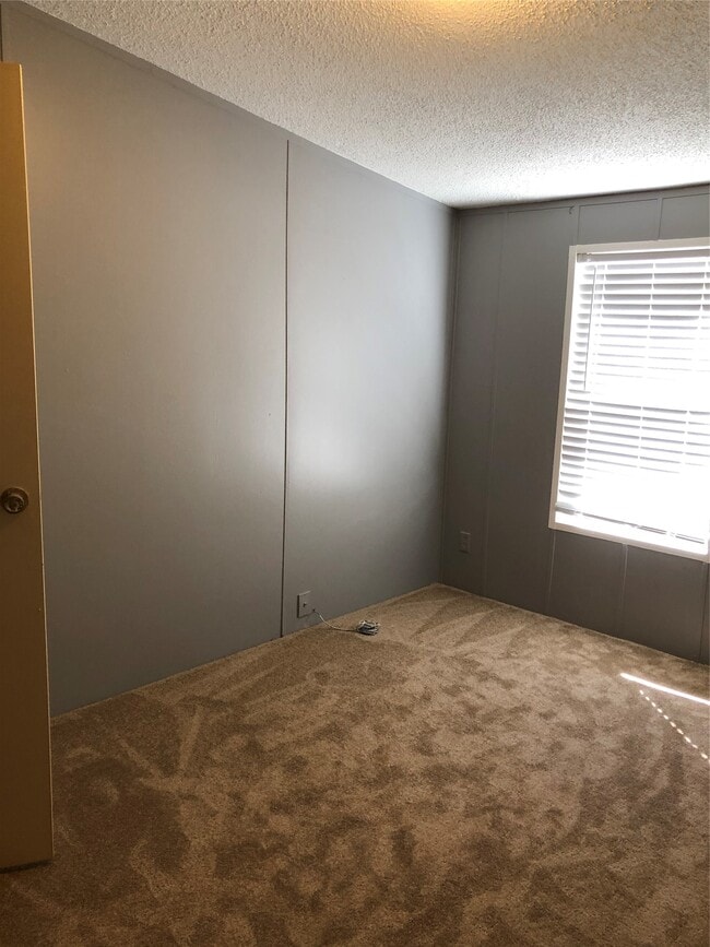Photo - 22765 Hudson Rd