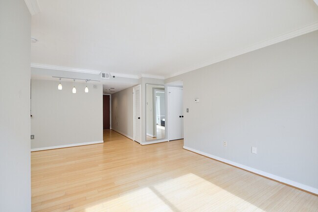 Photo - 1275 25th St NW Unit 808