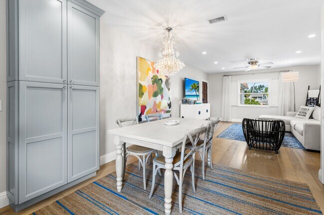 Photo - ** OLDE NAPLES ** 2 BED / 1 BATH - CONDO -...