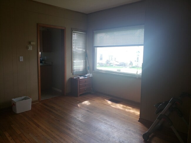 Photo - 660 5th St E Unit 1