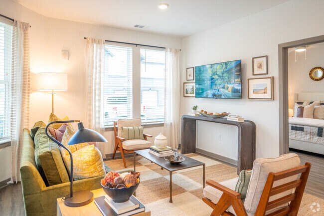 2BR, 2BA - 1,122SF - Living Room