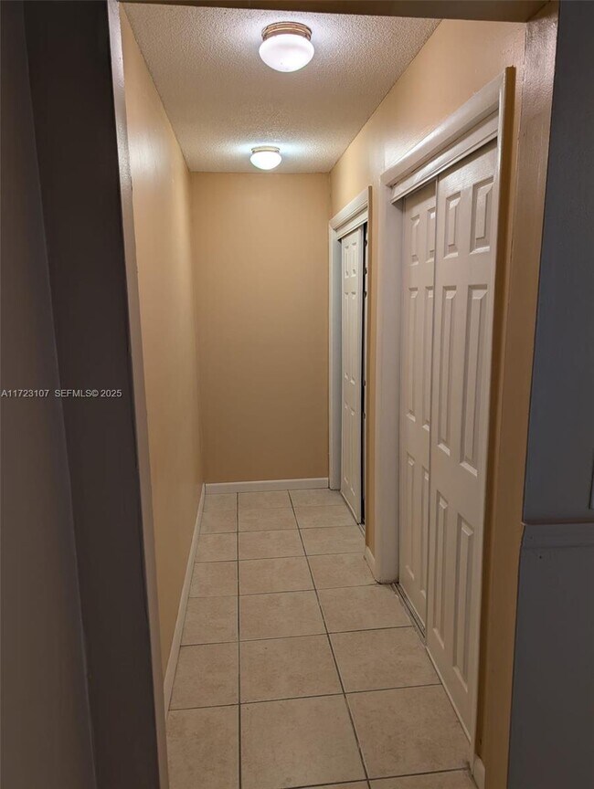 Photo - 4360 NW 5th Pl Unidad A