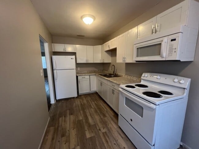 Photo - 3119 Belden Cir Unidad 4