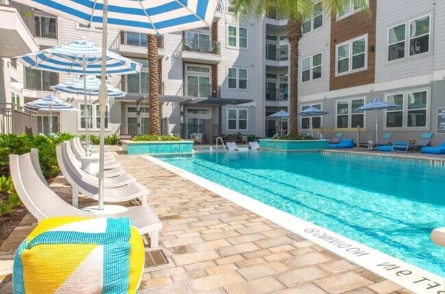 Photo - 9330 S Main St Unidad b3