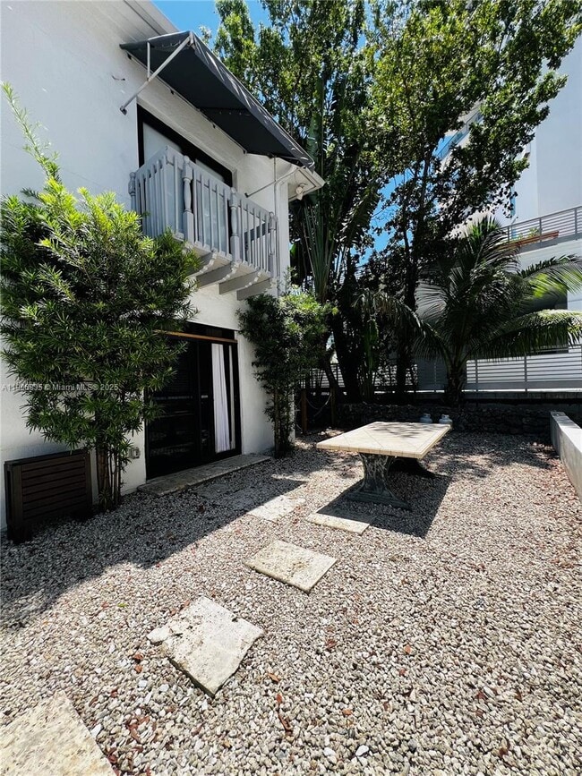 Photo - 1470 Lincoln Ter