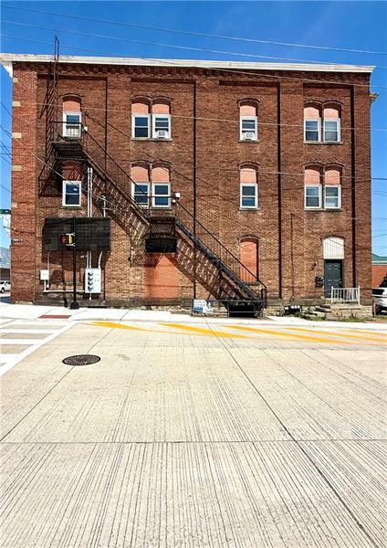 Photo - 192 W High St Apartment