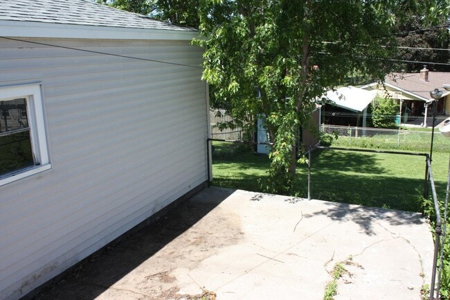 Photo - 5610 Frederick St