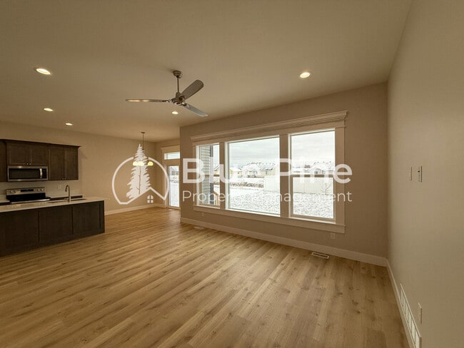 Photo - 4335 N Dudley Ave