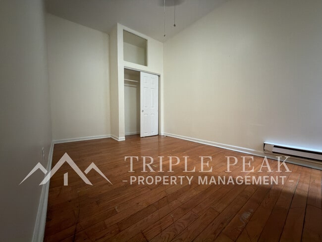 Photo - 1539 W Erie Ave