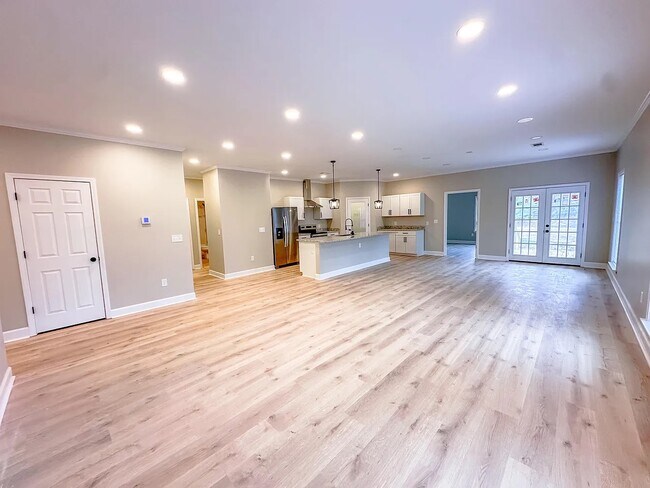 Photo - 230 Sylvan Rd