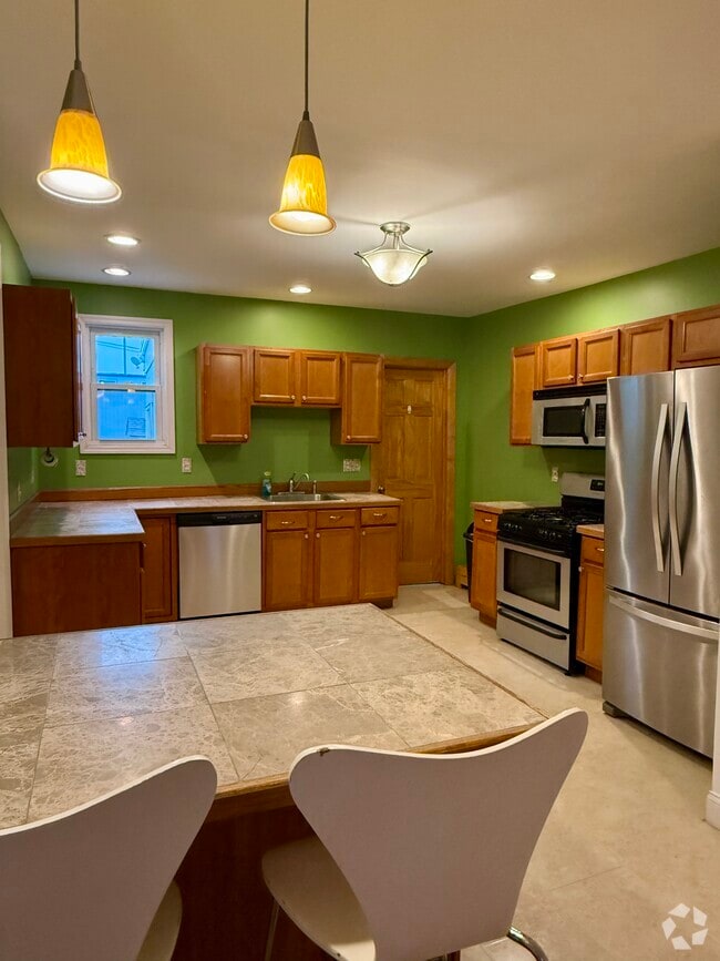 Building Photo - 363 1st St Rental