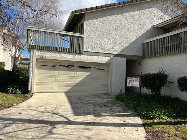 Building Photo - Great Townhome for Rent