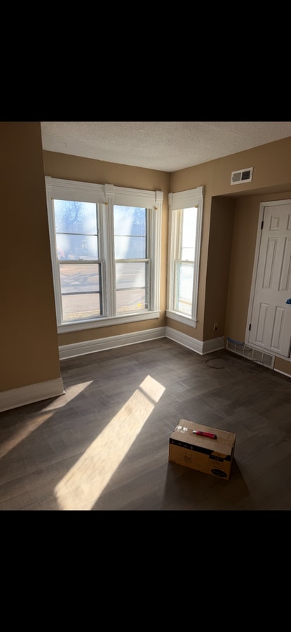 Photo - 124 Allison St Unit B