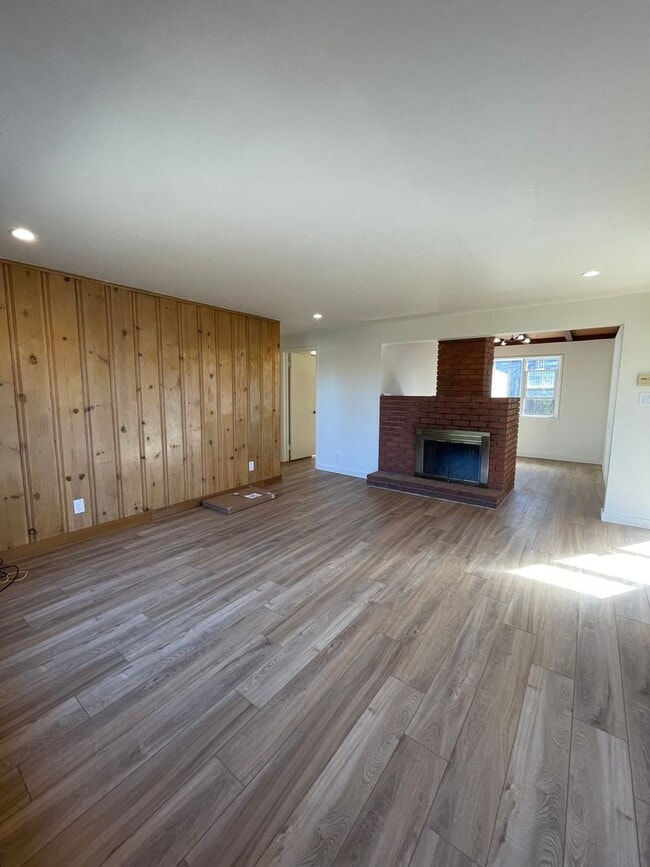 Photo - 489 Manzanita Dr Unit House