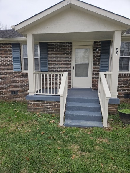 Photo - 203 Branch Trail