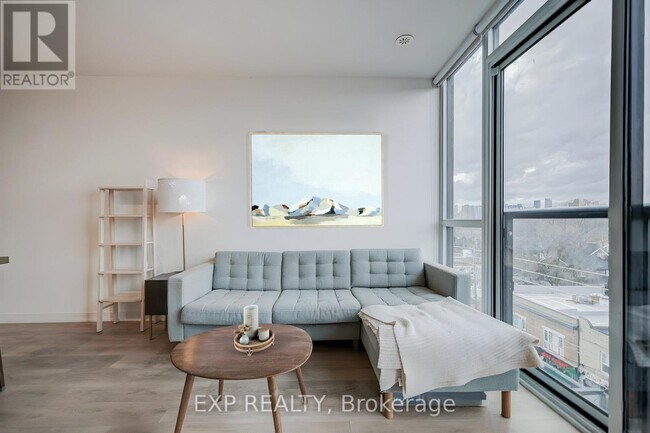 Photo - 899 Queen St E Unit 604