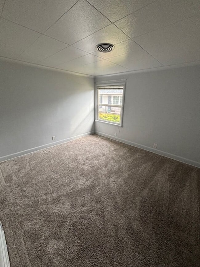 Photo - 3 Bedroom Home in Newberg