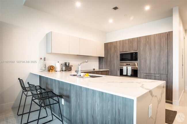 Photo - 275 Giralda Ave Unit C4