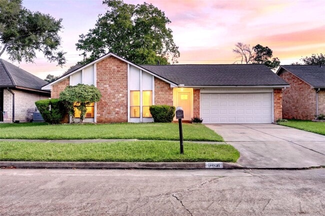 Building Photo - 3031 Shawnee Dr