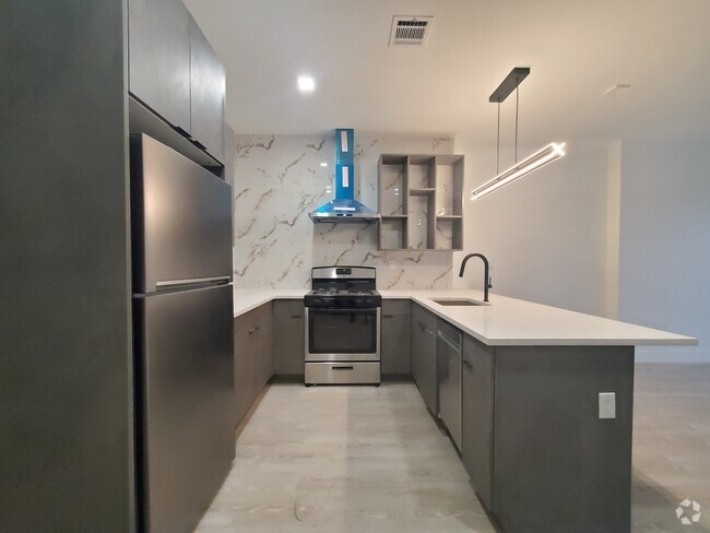 Building Photo - 670 Ocean Ave Unit 2 Rental