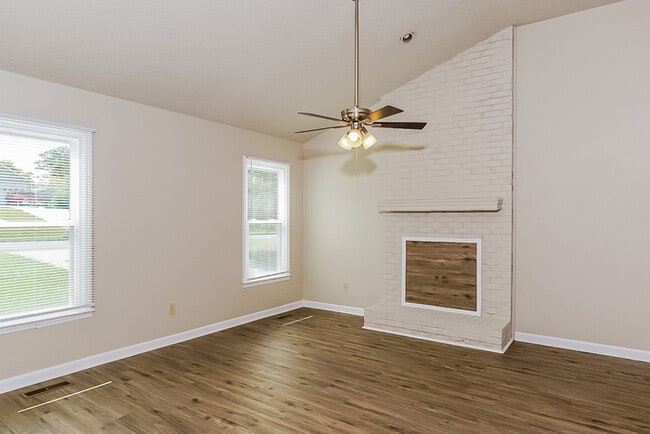 Photo - 115 Amethyst Dr