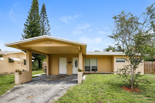 Building Photo - 5901 NW 15th St Rental